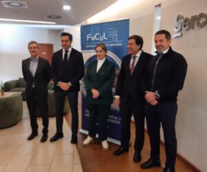 Lee más sobre el artículo Cluster FaCyL incide en que la transición tecnológica hacia vehículos cero emisiones debe ir acompañada de una política industrial sólida que refuerce la competitividad y el empleo